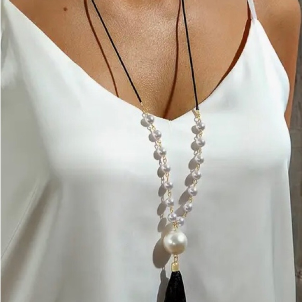 Elegant Pearl and Black Tassel Necklace